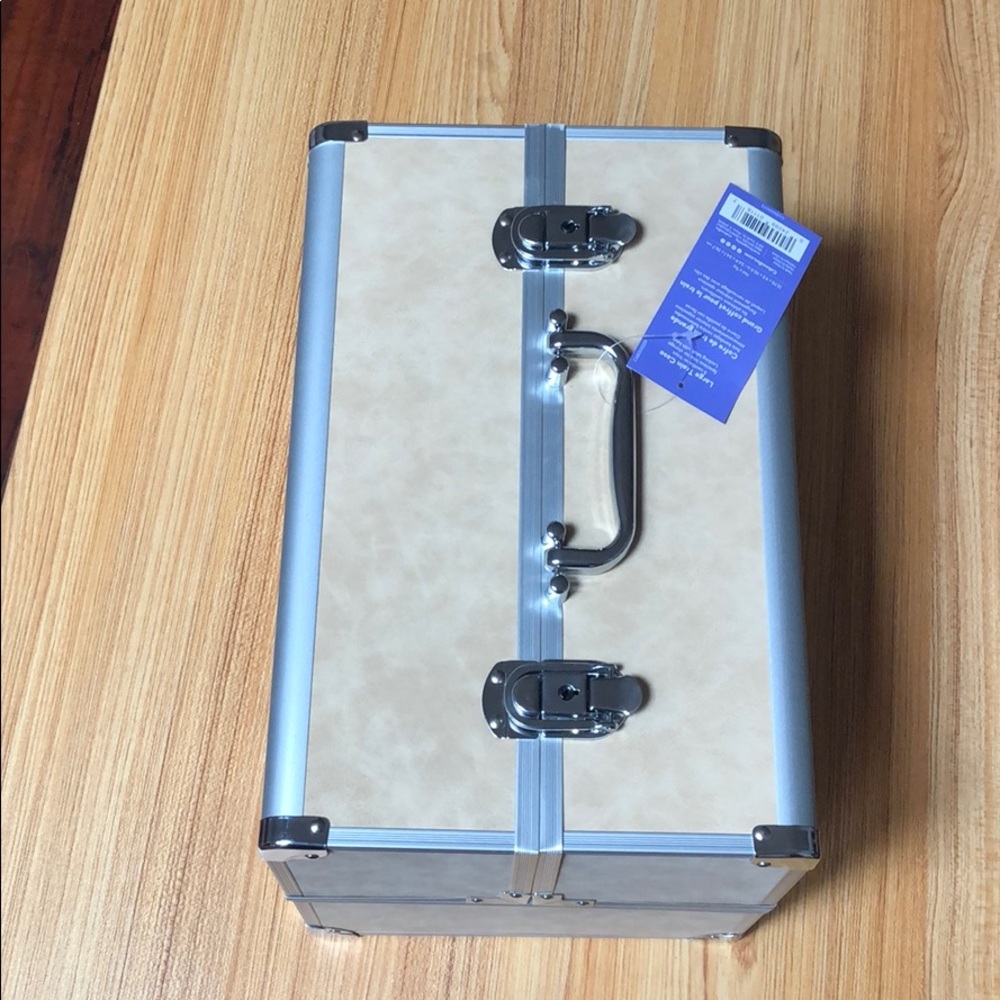 Caboodles make up case nail case Large Train Case